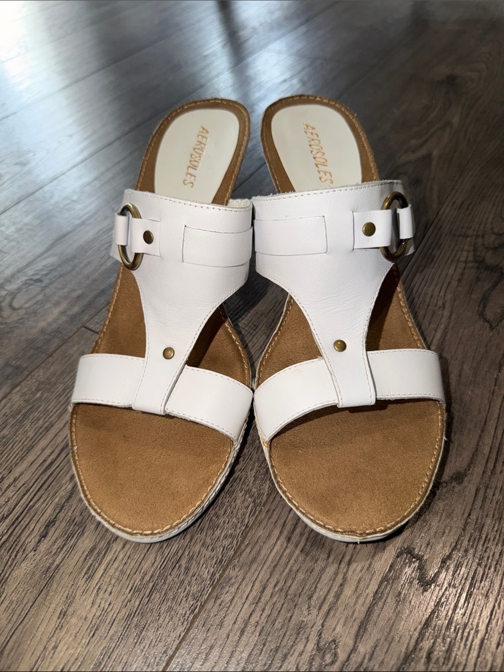 AEROSOLES White Stacked-Heel Slip-On Sandals Sz 9